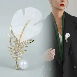 Fashion Feather Brooch Set, Elegant Pin Accessory for Girls, Stylish Jewelry Gift Idea, Perfect for & Events
