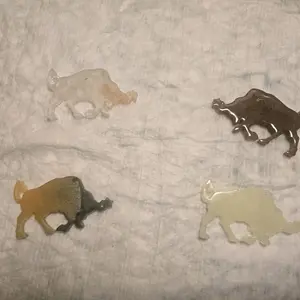 Zodiac Dreams Taurus Keychain - Polyresin Astrology Accessory in Various Colors for Taurus Lovers