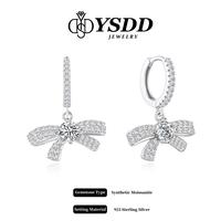 Bow Tie Dangling Huggie (1ct total）