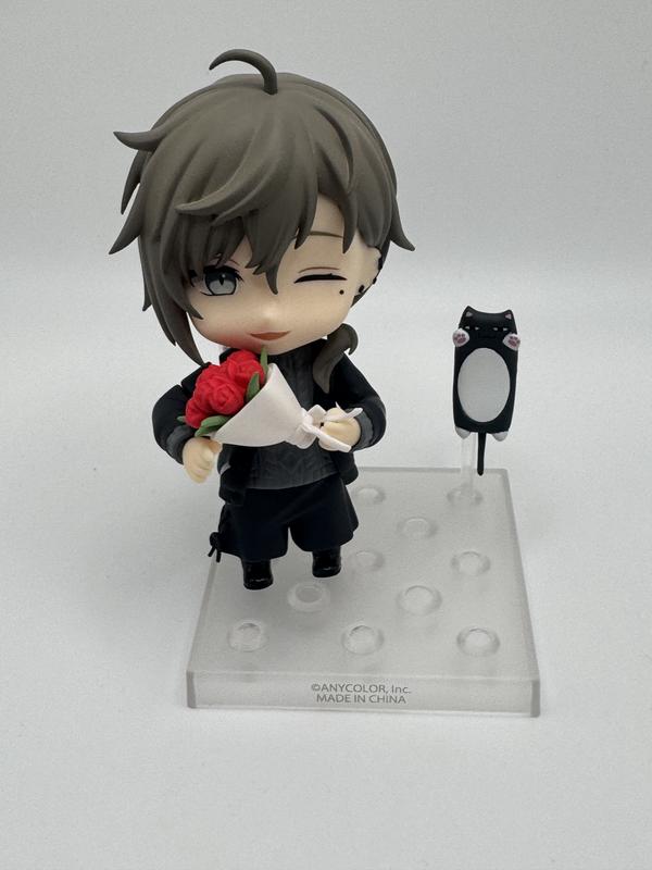 Good Smile Company Kanae Nendoroid 1848 - Nijisanji Art Toy Figure with 3 Face Plates Cat Cushion & Game Console 10 cm Authentic Collectible