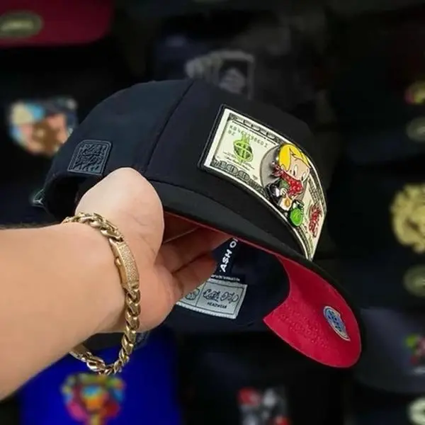 Trendy Black Money Hand Cap for Street Style, HIPHOP sports basketball Hat-Personalized hats for men and women, Stylish Black Money Hand Cap for All, Casual for all sesion, top trend 2025