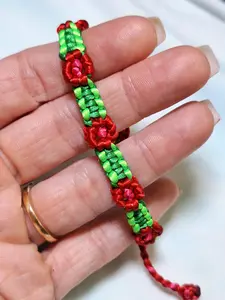 Christmas Macramé Rose Bracelet - Red Green Holiday