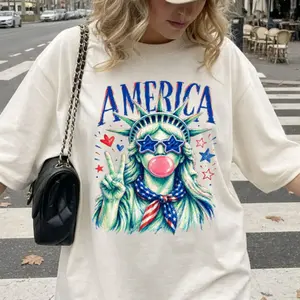 Comfort Colors Preppy Statue Of Liberty Blowing Bubble Gum Shirt, 4th Of July Shirts, Independence Day Tee, Unisex Crew Neck Top, Classic Streetwear