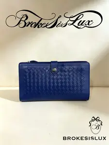 Pre-owned BOTTEGA VENETA Blue Intrecciato Leather Wallet | Button Closure, Everyday & Travel Card Holder