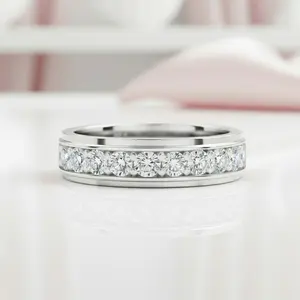 Brilliant Round Cut Diamond Option Men's Ring Band