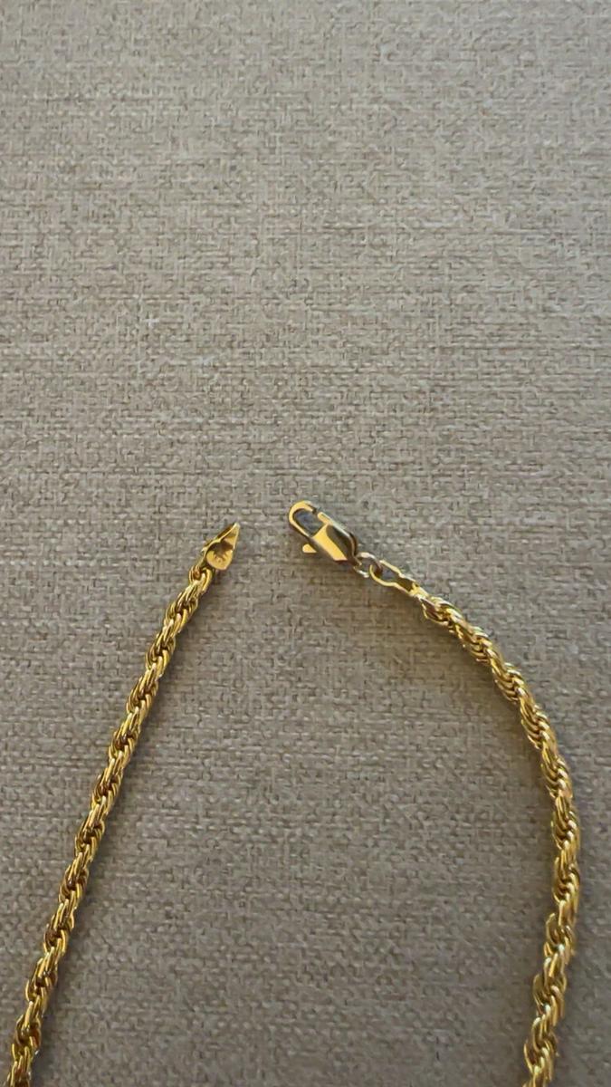 Item: 4mm wide, 24-inch long