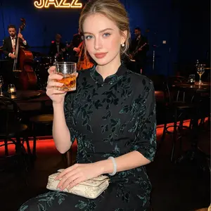 Black Base Dark Green Velvet Flocking Modified Cheongsam · Mid Sleeve Stand Collar Everyday Light Luxury Handmade Neo-Chinese Stretch Dress