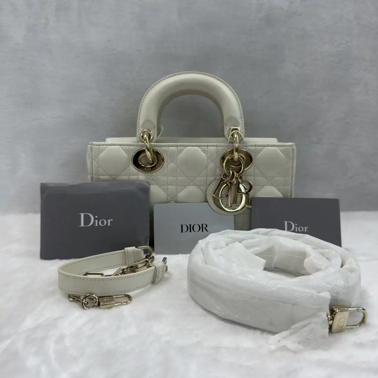 Pre-owned Dior Christian Small Lady Cannage Lambskin Bag White Gold Hardware D.I.O.R Charm ZZ931