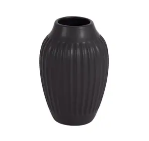 Ribbed Matte Black Ceramic Curved Vase - 7.5 Inches, Elegant Design, Ideal for Home Decor