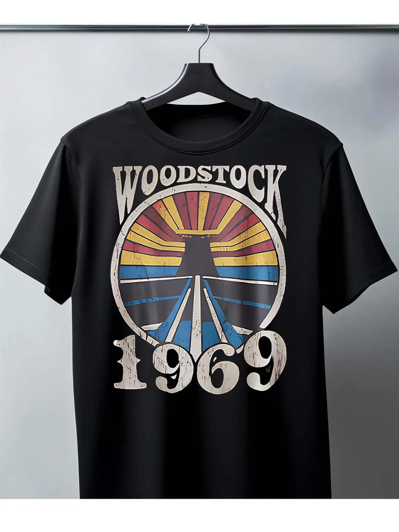 Men'S Vintage Woodstock 1969 Music Festival T-Shirt - Retro Concert Tee Featuring a Sunburst Design, Made from Soft Breathable, Perfect for Classic Rock Enthusiasts. Ideal for Casual Wear Throughout The Year And Themed Events - Regular Fit Retro Mus
