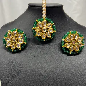 Earrings+Teeka Female
