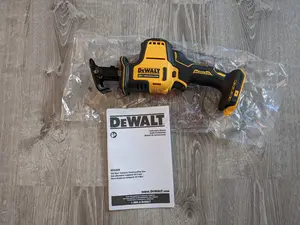 New Dewalt ATOMIC Brushless Compact Reciprocating Saw Sawzall (Tool-Only DCS369B)