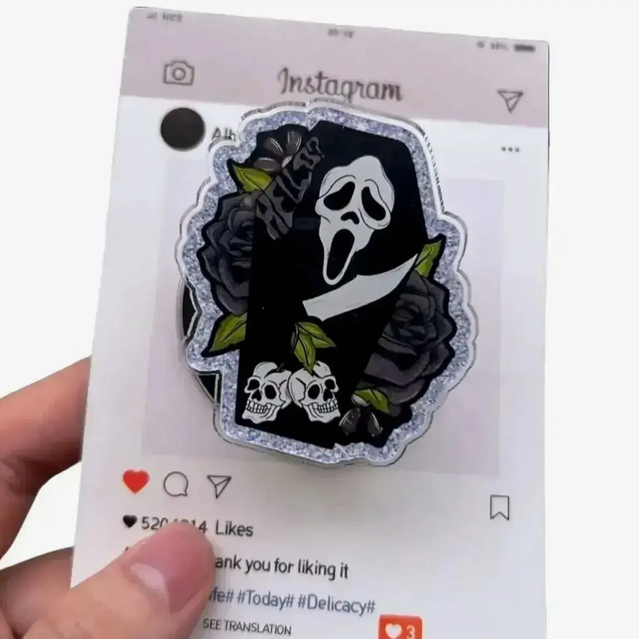 Funny Ghost Face Coffin MagSafe Grip – "Hell?" Quote Glitter Art, Spooky Horror Movie Aesthetic, Gothic Phone Accessory for Her.
