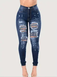 Plus Size Pocket Button Ripped Jeans, Washed Denim Faded Jeans for Women, Casual High Rise Tight Pants for Daily Wear, Women's Bottoms for All Seasons, Casual Denim Trousers