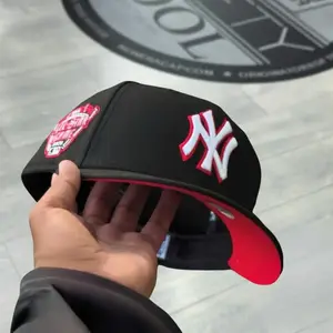 New York Yankees NY Logo Black Red 1999 World Series Anniversary 9FORTY Snapback Hat, Adjustable Curved Brim Cap, Streetwear Baseball Unisex