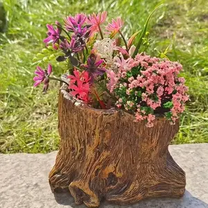 Vintage Resin Tree Stump Planter, Rustic Garden Pot for Patio and Lawn Display, Durable Outdoor Flower Container with Natural Wood Texture Details