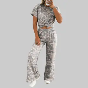 S-4X Plus Size 2PCS Set Cute Camo Print Loungewear Set, Women’s Short Sleeve Top & Elastic Wide Leg Pants, Soft Stretchy 2-Piece Tracksuit, Trendy Casual Outfit, Oversieze Camouflage Print 2-Piece Outfit for Women