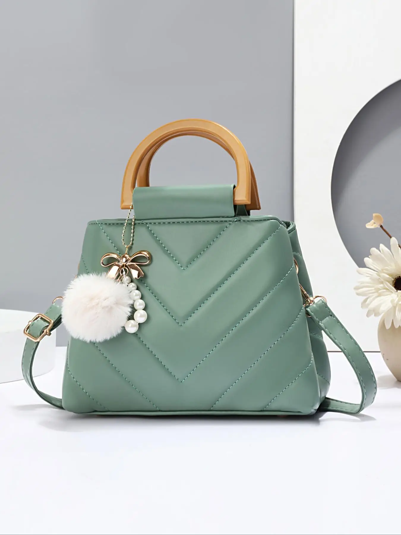 2025 New Women's Elegant Quilted Handbag, Bow Purse, Fashionable Solid Color Handbag with Faux Fur Charm, Simple All-match Crossbody Bag for Daily Use