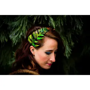 Handcrafted 3D Realistic Fern Leaf Leather Headband in Green
