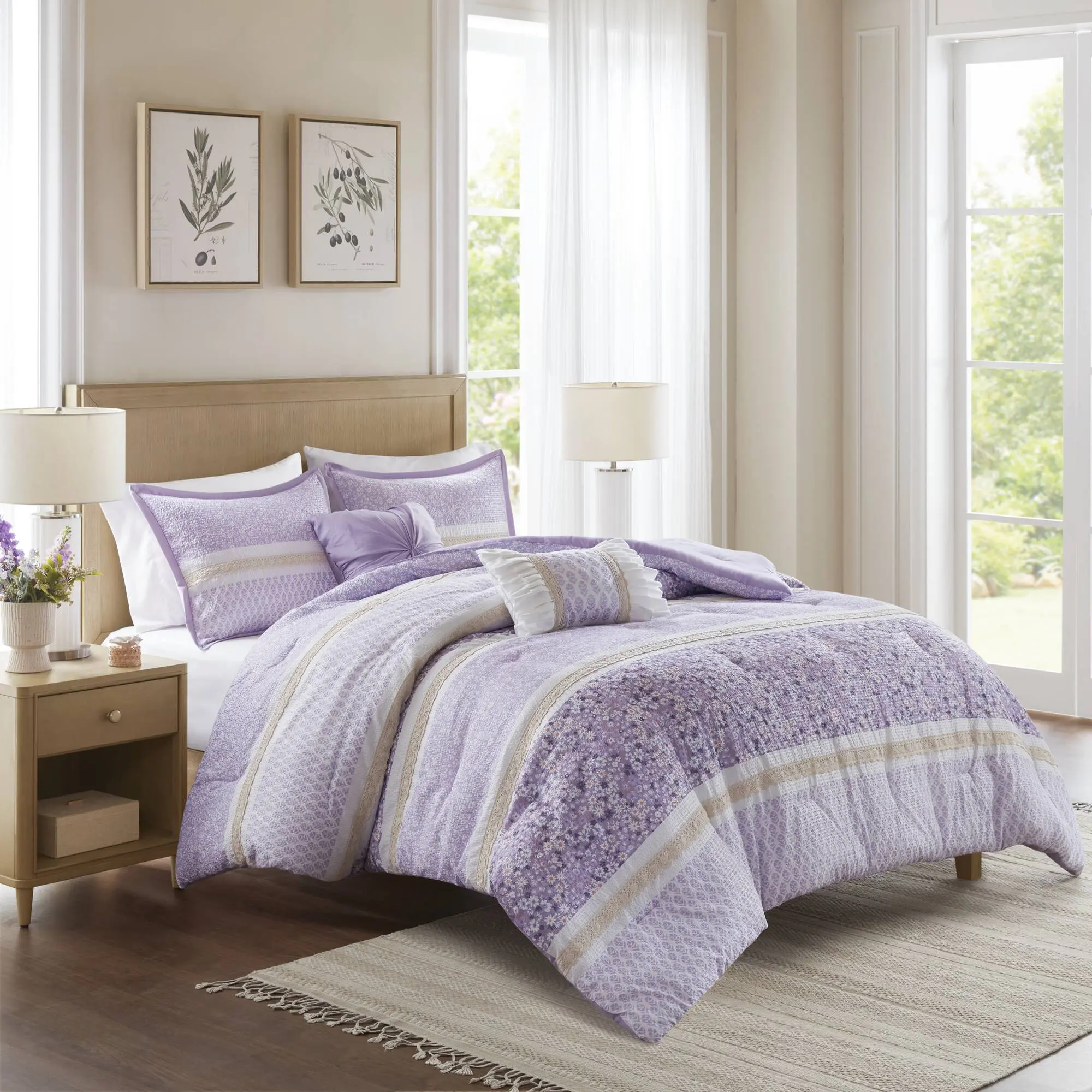 Seersucker Comforter Set, 5-Piece King/Cal King, Lightweight Down Alternative with Decorative Pillows, Soft Textured Bedding for All Seasons
