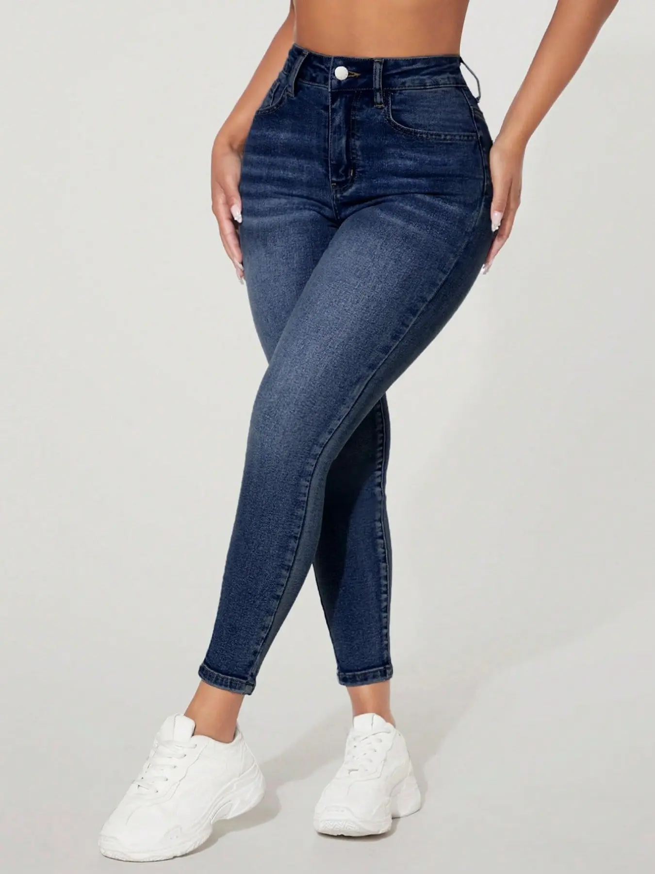 Deep Wash High-Waisted Fitted Jeans, Slimming Nine-Inch Denim Jeans, All-Season Long Regular Fit, Plain Pattern, Mid Waist, Womenswear, Everyday Pants, Bottom, Streetwear, Basic