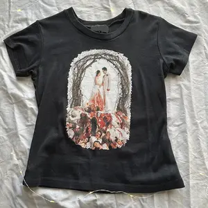 Summer Emo girls Y2k style clothes Harajuku print grunge Short Tops women's 90s T-shirts Fashion Goth Baby Tees Crop Tops 2000s, Punk Goth T Shirts Y2k Style Clothes Emo Girls Streetwear 2000s Tops Anime Emo Oversized T-shirt Female