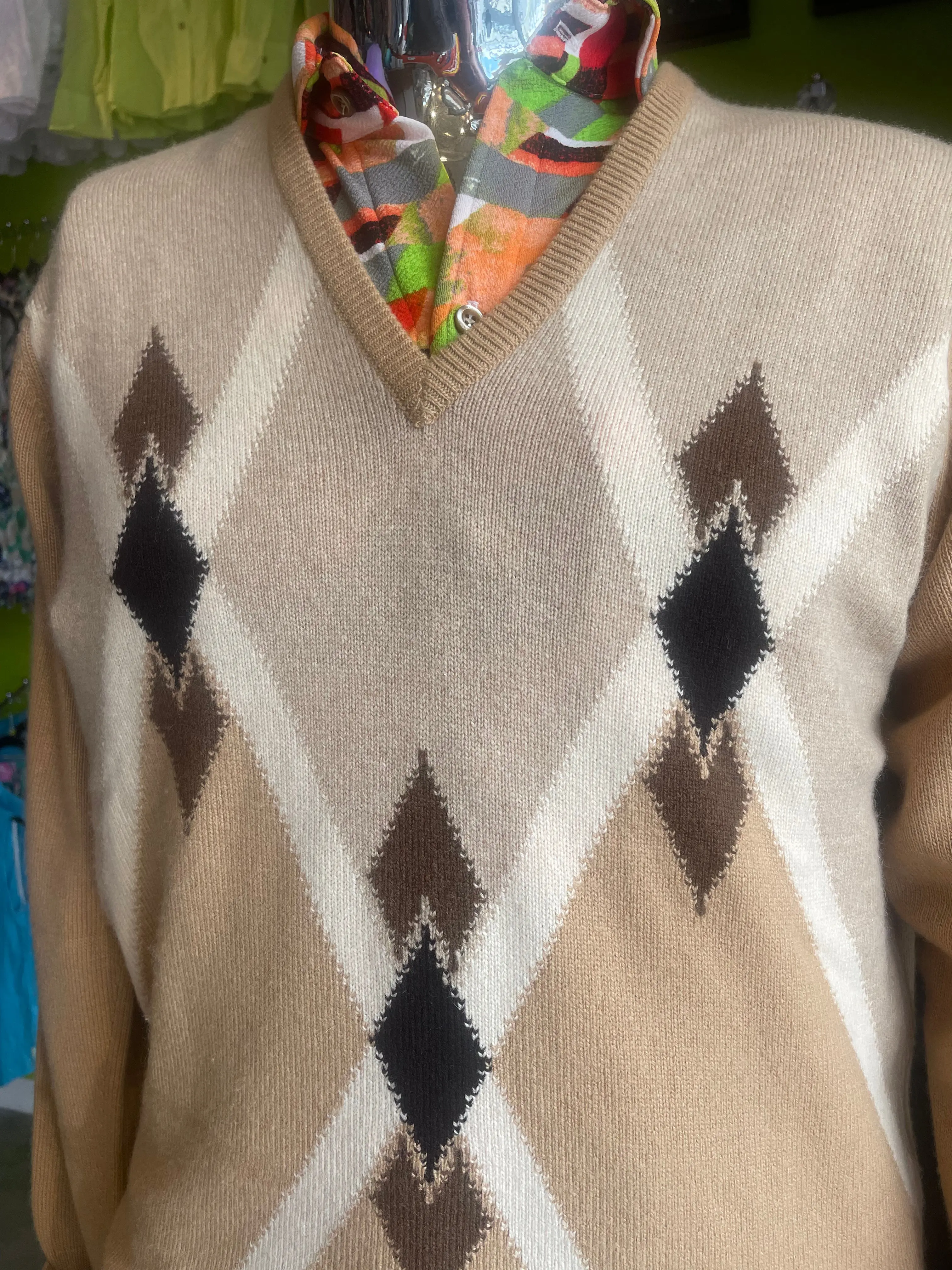 Intarsia Gladstone of Hawick Smith's Cashmere V-Neck Sweater (41) S/M