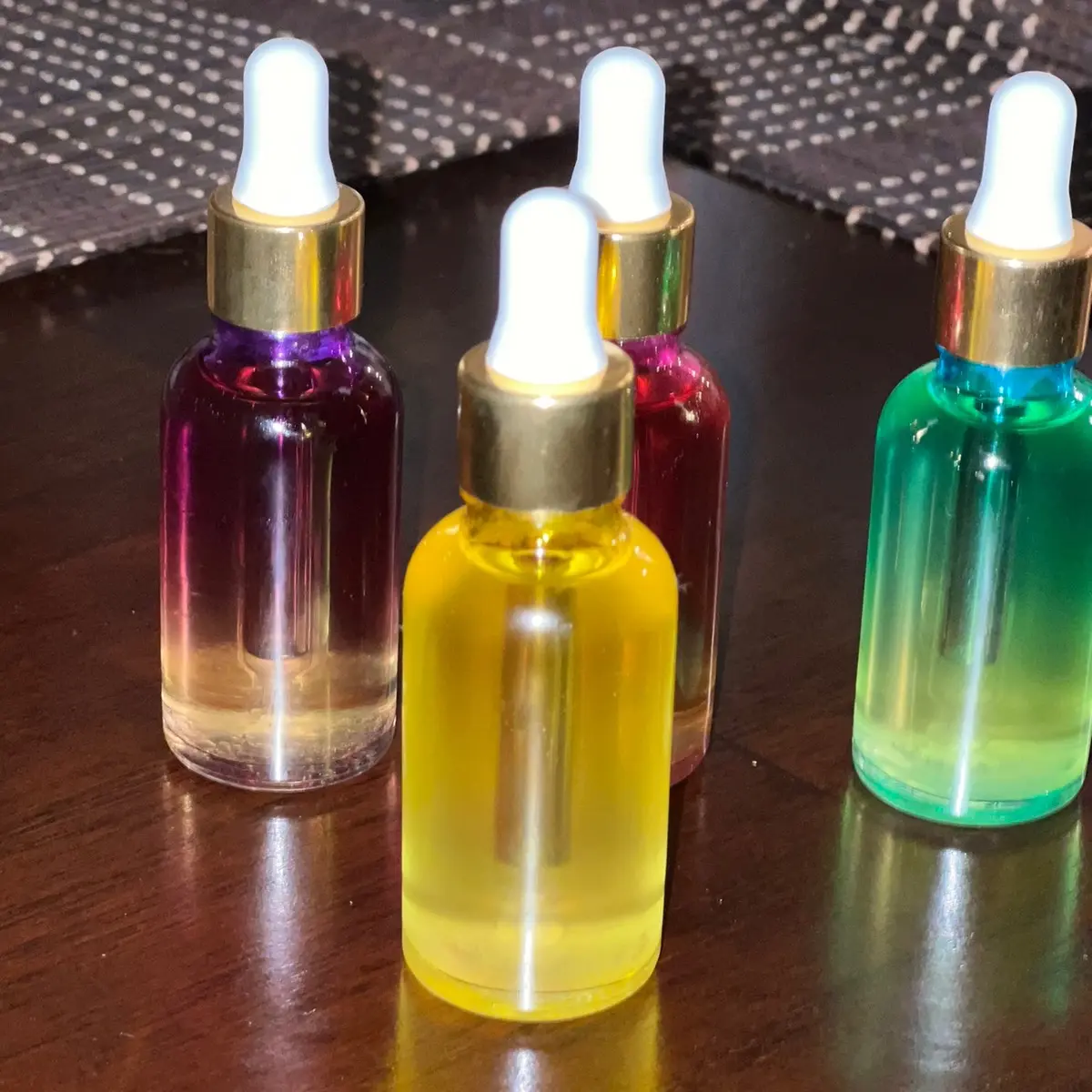 Moisturizing face oil
