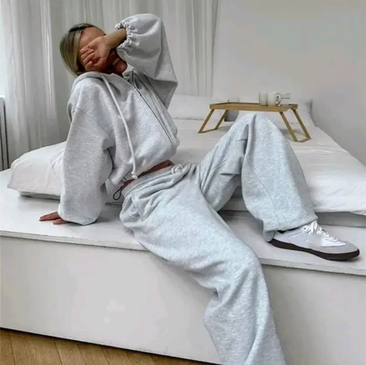 Women's Two Piece Crop Top Jogger Set for Casual Wear - Womenswear, Pants