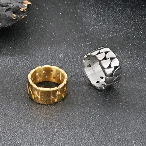 Simple and Stylish Hollowed-out Smooth-surface Ring European and American Retro 18K Vacuum-plated Cuban Chain-style Titanium Steel Men's Ring
