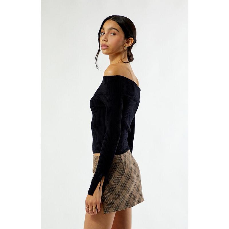 Beverly and Beck Women's Ella Off-The-Shoulder Sweater