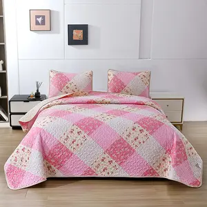 2/3pcs Boho Patchwork Quilt Set, Pink Floral & Plaid Reversible Bedspread Coverlet with Pillow Shams, All-Season Microfiber Bedding, Machine Washable, Easy Care, Beautiful Gift for Family and Friends