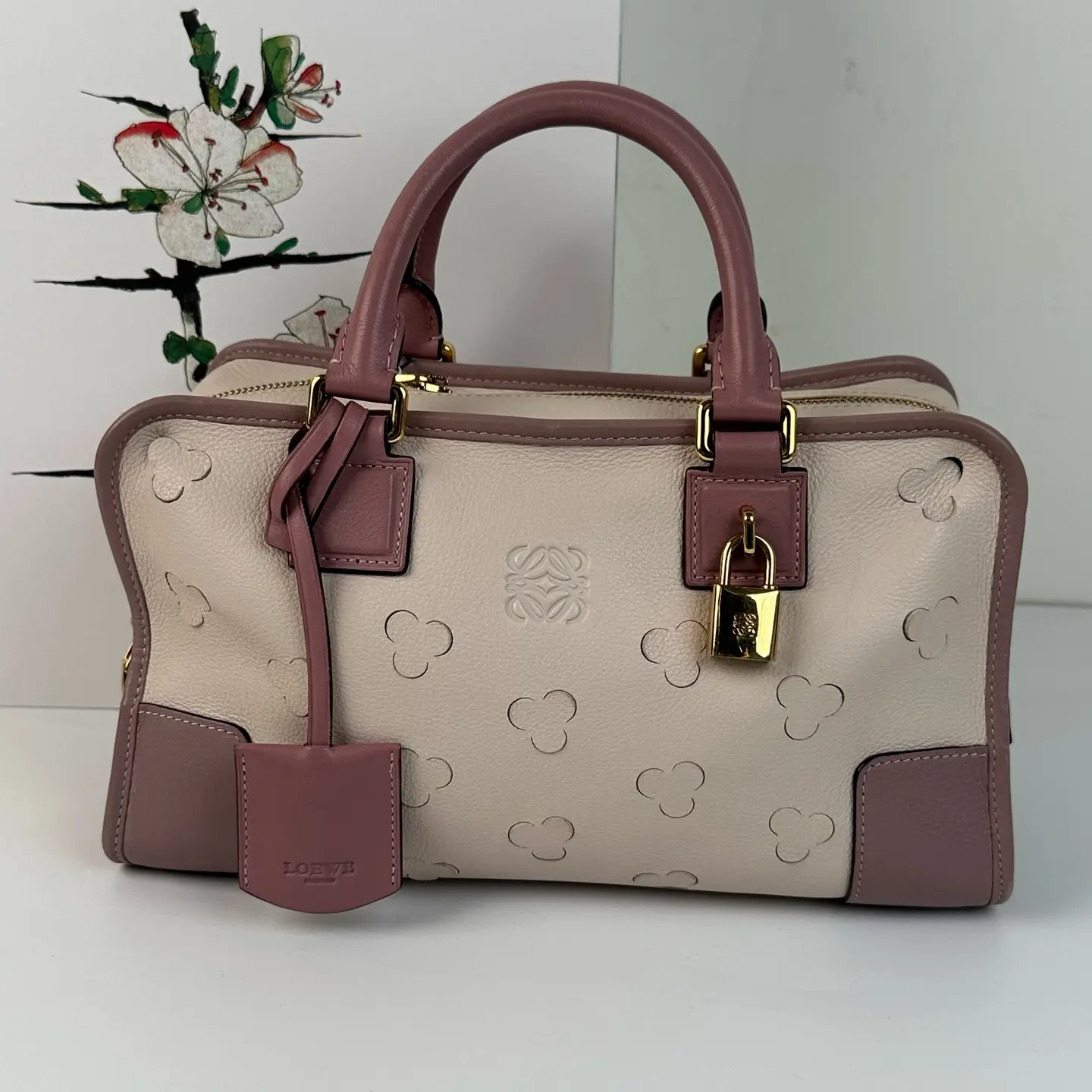 Pre-owned Loewe Two Tone Anagram Cutout Calfskin Amazona 28 Handbag