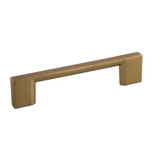 Miami Pull for Cabinet Doors and Drawers, 3 3/4”