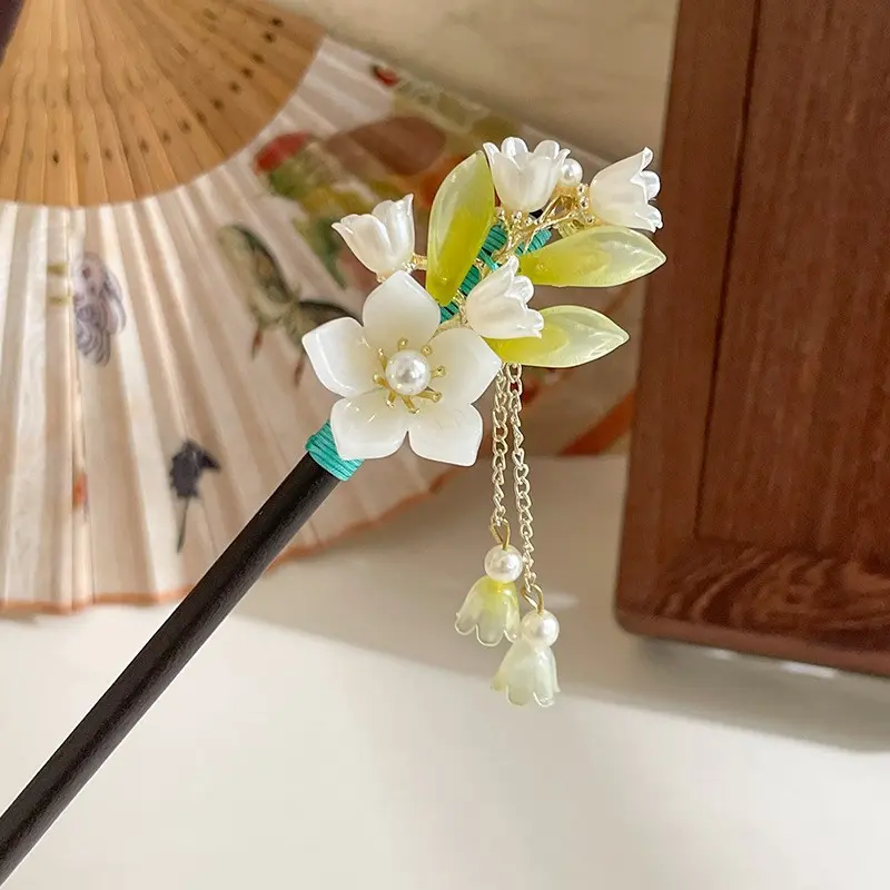 3 #The Green Flowers
