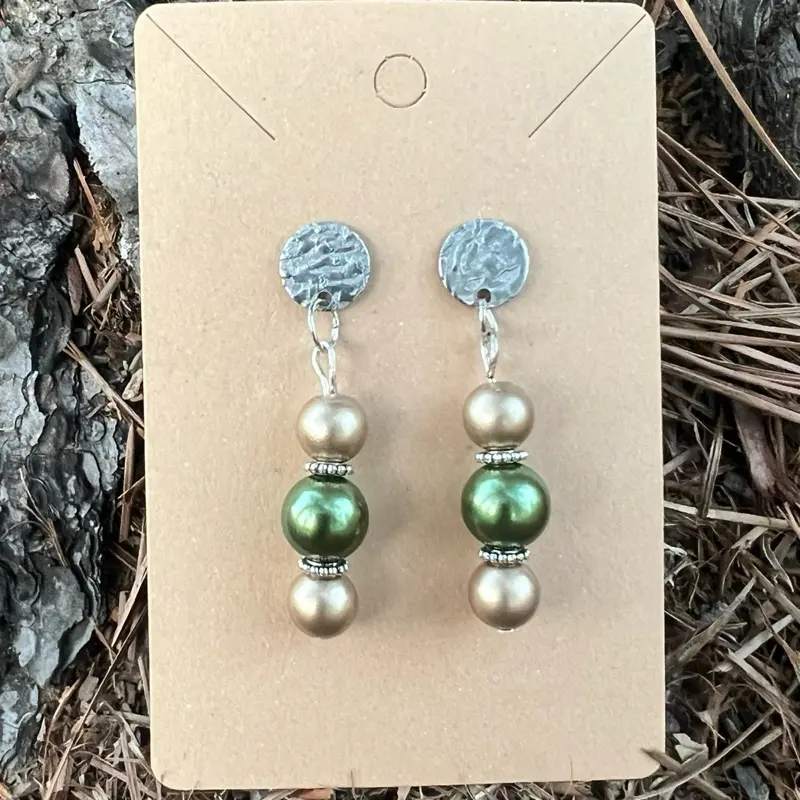 handmade green beaded earrings boho style