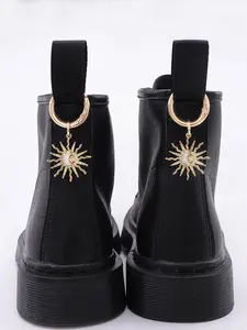 1 Pair Punk Style Artificial Gemstone Decorated Shoes Charm, Sun Shaped Shoes Decoration for Boots, Fashionable Shoes Accessories for Women & Men, Boot Charms, Shoe Adornments, Shoe Embellishments