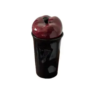 Vintage Ceramic Mug with Unique Apple Lid for Office Desk Decor Classic Style Nostalgic Design Perfect Gift for Coffee Tea