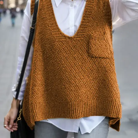 Women's Basic Solid Pocket High Low Hem V Neck Loose Sweater Vest, Summer Casual Sleeveless Solid Color Jumper Vest for Daily Wear, Ladies Knitwear Tops for All Seasons