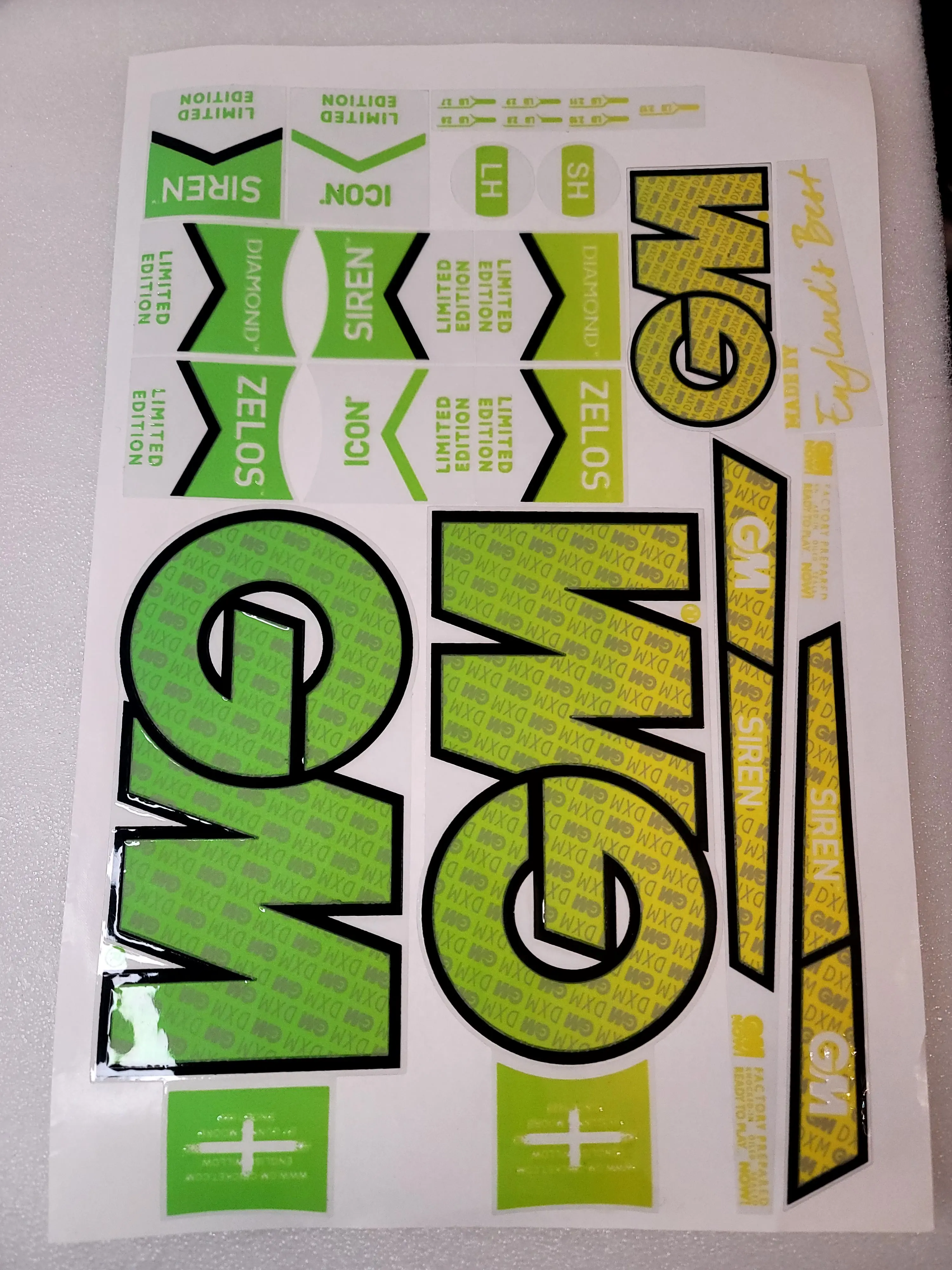 Cricket Bat Sticker for Gunn & Moore - GM Zelos Icon - Model Diamond Siren 3D Embossed Full Set - Green & Yellowish