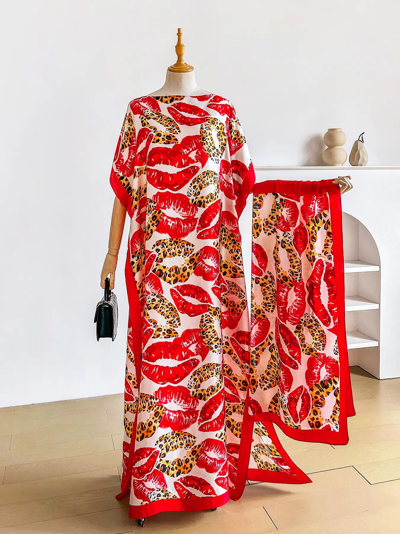Women's Fashion Sun Protection Lip Print Long Dress & Satin Scarf Set for Beach