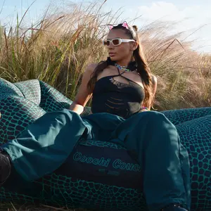 Coochi Couch Pro - Inflatable Air Sofa