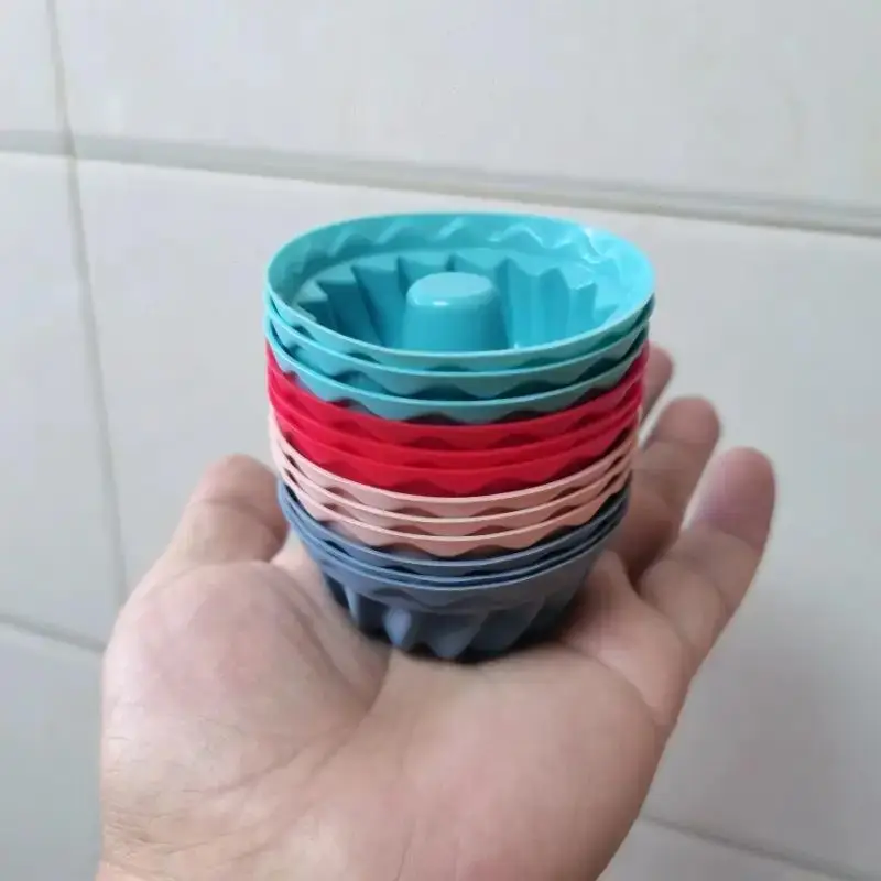 Mini Heritage Bundtlette Cake Mold, 12pcs Non-stick Silicone Cupcake Bread Pastry Baking Pan, Heat Resistant Kitchen Gadgets for Home Baking House Pic