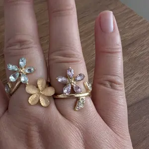 Elegant 4-Piece Rhinestone & Faux Pearl Rings, Perfect Gift for Her, Stylish Jewelry Accessories, Fashion Floral Design Rings