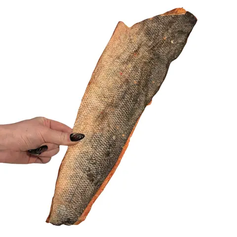 King Lou Whole Salmon Skin Freeze-Dried Raw Snack for Dogs & Cats Naturally Rich in Omega's to Support Skin & Coat Health