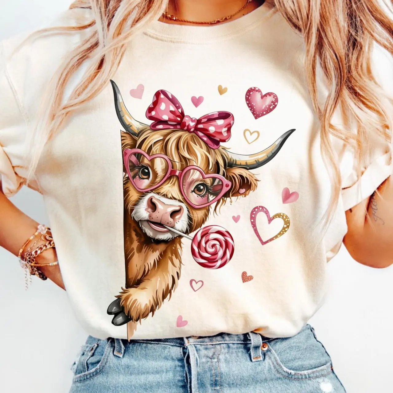 Cute Cow Valentine Shirt, Graphic Tee, Funny Highland Cow Shirt, Western Valentine, Cow Lover Gift, Aesthetic Country Tee