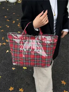 Autumn/Winter Retro British Plaid Fashionable Preppy Style Large Capacity Commuter Handbag, Lightweight PVC Material. Suitable for work, shopping, commuting, leisure travel, and everyday accessories. High Capacity Handbag