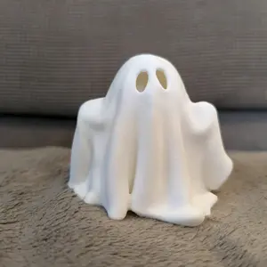 Small ghost figurines for Halloween decorations