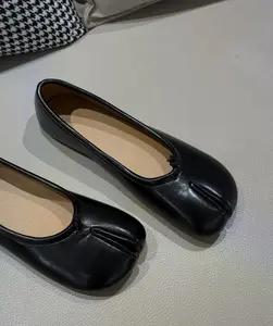 Minimalist Tabi Split-Toe Ballet Flats, Soft Leather Loafers, Comfy All-Day Shoes for Women,  Available