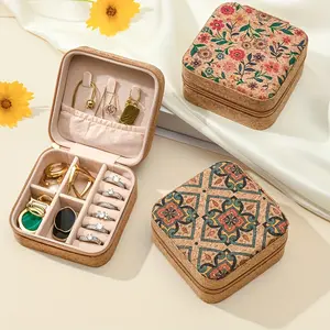 1pc Vintage Leather Jewelry Box with Zipper Closure, Boho Animal Theme Travel Organizer for Earrings, Rings, Necklaces - Distressed Finish, Fabric-Lined, Multipurpose, Tabletop Rectangle Jewelry Case, Jewelry Boxes